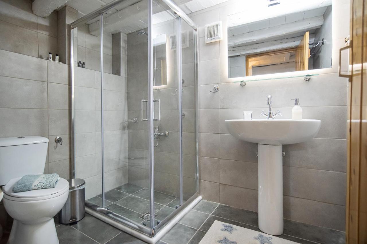 Elia Apartments Chrisso Дельфы Экстерьер фото