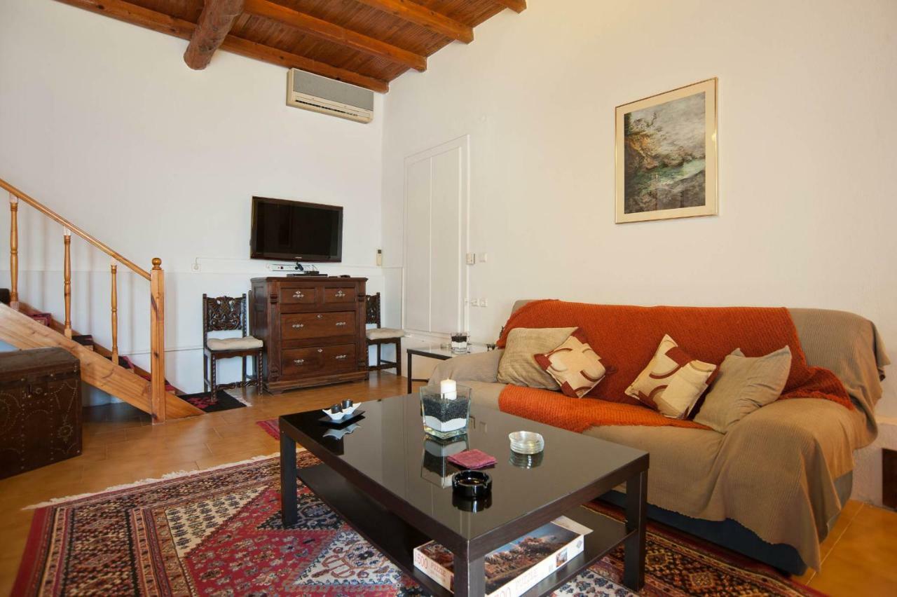 Elia Apartments Chrisso Дельфы Экстерьер фото