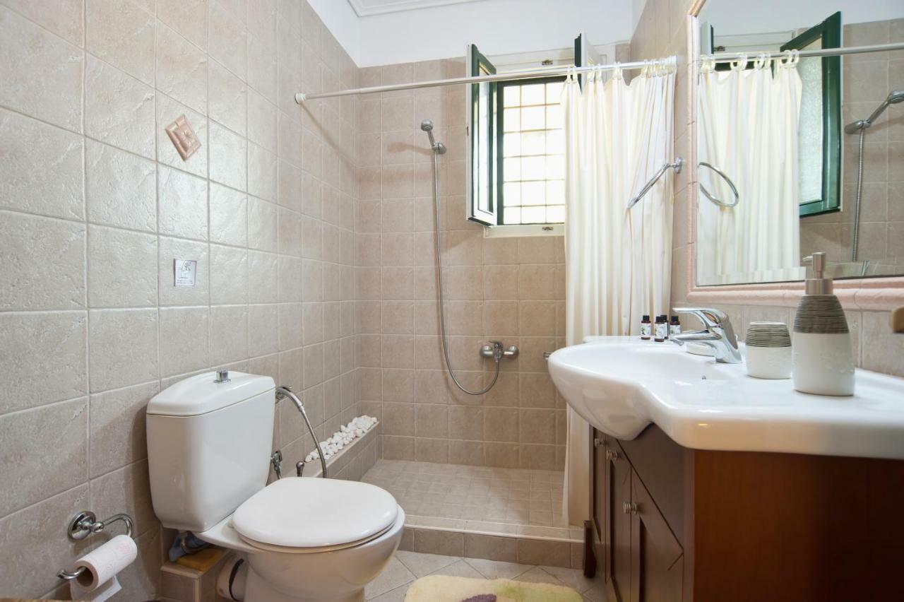Elia Apartments Chrisso Дельфы Экстерьер фото