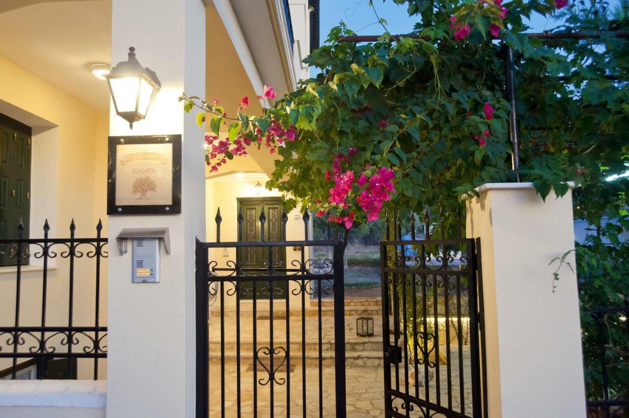 Elia Apartments Chrisso Дельфы Экстерьер фото